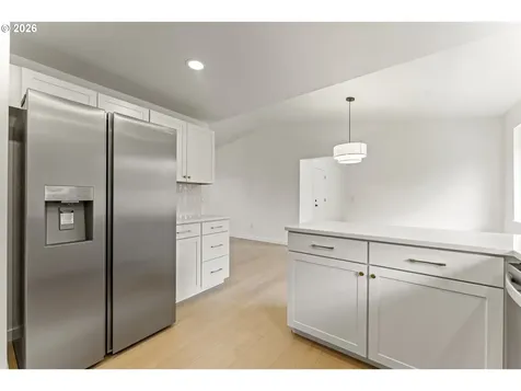 211 NW 103rd Street Vancouver WA 98685