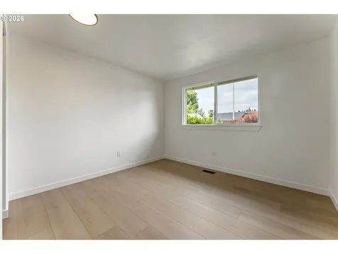 211 NW 103rd Street Vancouver WA 98685
