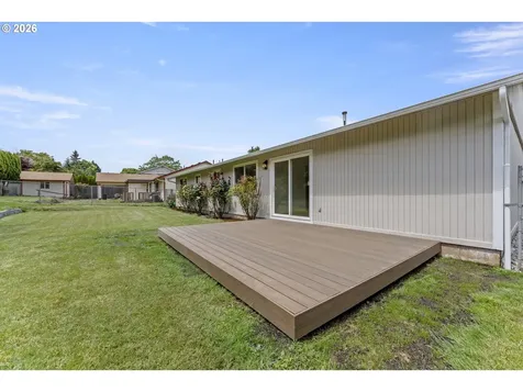 211 NW 103rd Street Vancouver WA 98685
