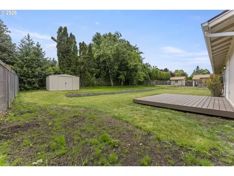 211 NW 103rd Street Vancouver WA 98685