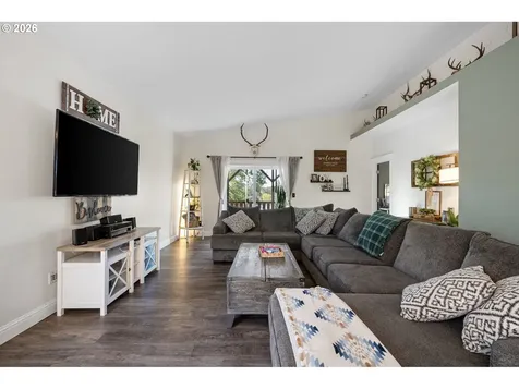 1415 Cottonwood Place Cottage Grove OR 97424
