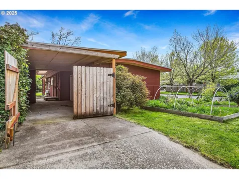 713 E 27th Avenue Eugene OR 97405