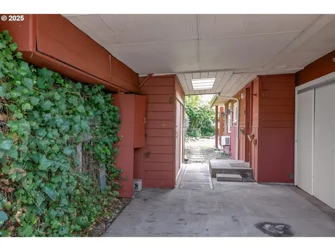 713 E 27th Avenue Eugene OR 97405