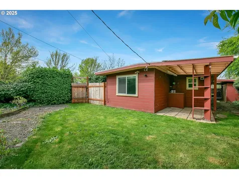 713 E 27th Avenue Eugene OR 97405
