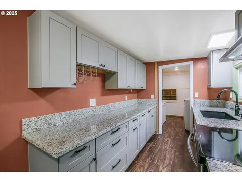 713 E 27th Avenue Eugene OR 97405