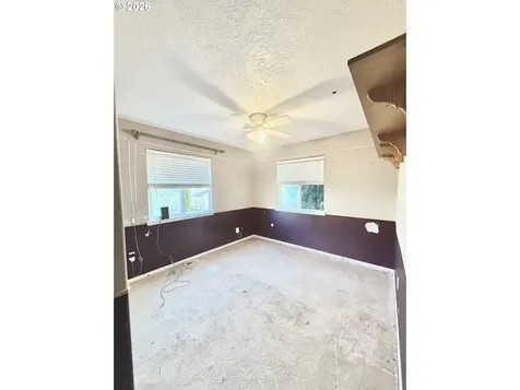 39057 Jerger Street Sandy OR 97055