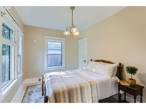 7730 SE 45th Avenue Portland OR 97206