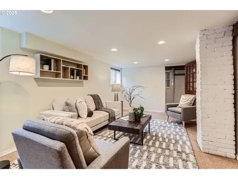 7730 SE 45th Avenue Portland OR 97206