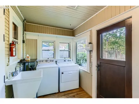 7730 SE 45th Avenue Portland OR 97206