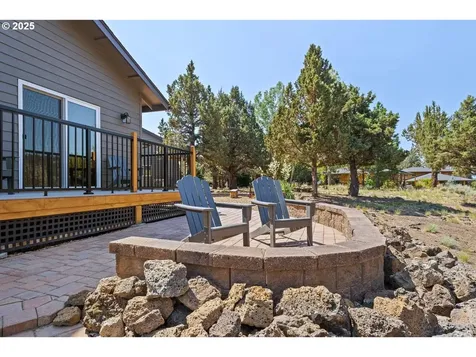 8090 NW Grubstake Way Redmond OR 97756