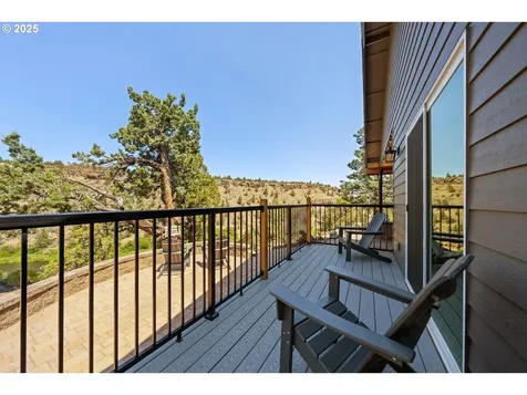 8090 NW Grubstake Way Redmond OR 97756