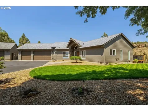 8090 NW Grubstake Way Redmond OR 97756