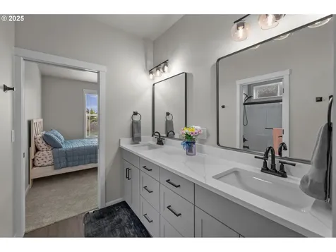 20165 Kinslie Court Oregon City OR 97045
