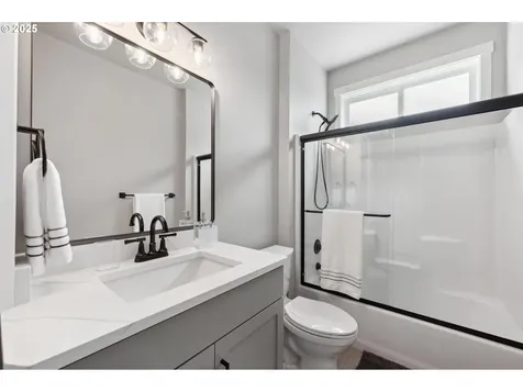 20165 Kinslie Court Oregon City OR 97045