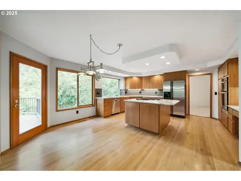 6121 SW Orchid Drive Portland OR 97219