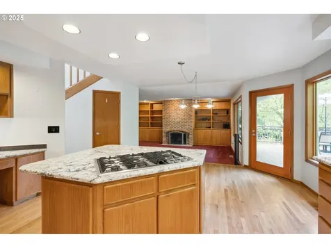 6121 SW Orchid Drive Portland OR 97219