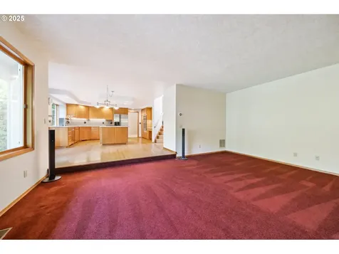 6121 SW Orchid Drive Portland OR 97219
