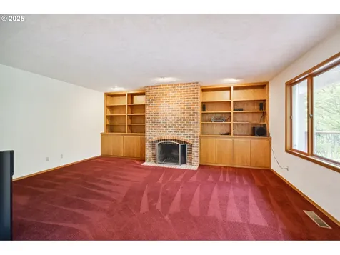 6121 SW Orchid Drive Portland OR 97219