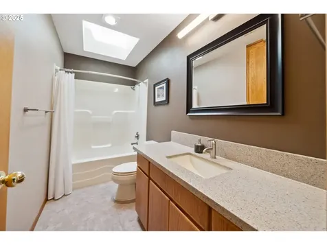 6121 SW Orchid Drive Portland OR 97219