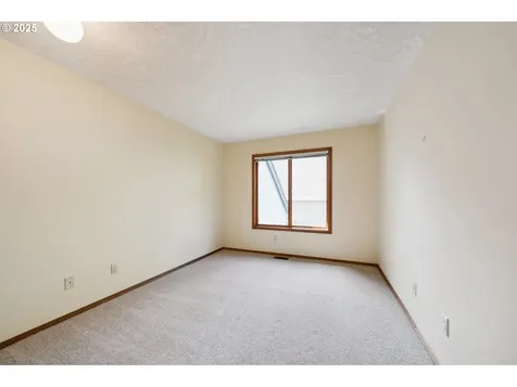 6121 SW Orchid Drive Portland OR 97219