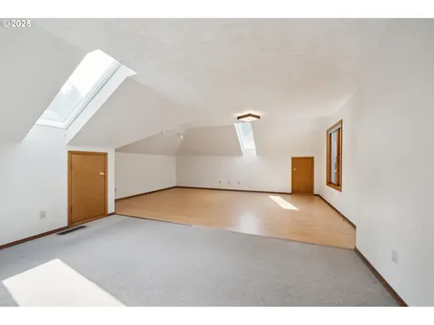 6121 SW Orchid Drive Portland OR 97219