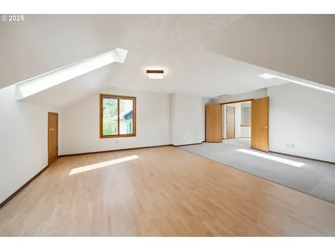 6121 SW Orchid Drive Portland OR 97219