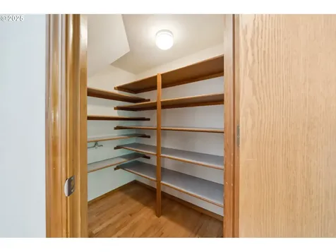6121 SW Orchid Drive Portland OR 97219