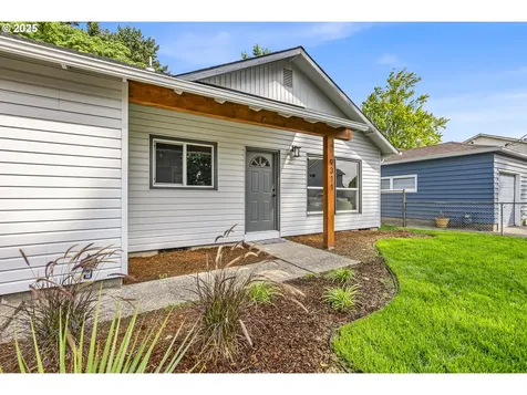 9311 SE Mill Street Portland OR 97216