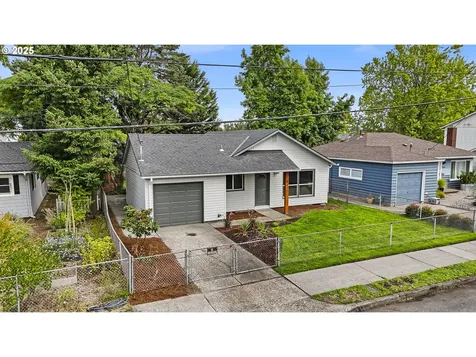9311 SE Mill Street Portland OR 97216