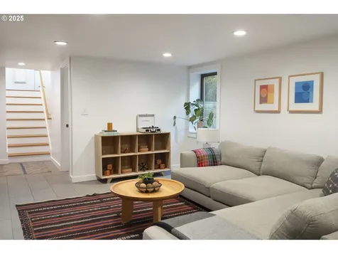 4035 N Commercial Avenue Portland OR 97227
