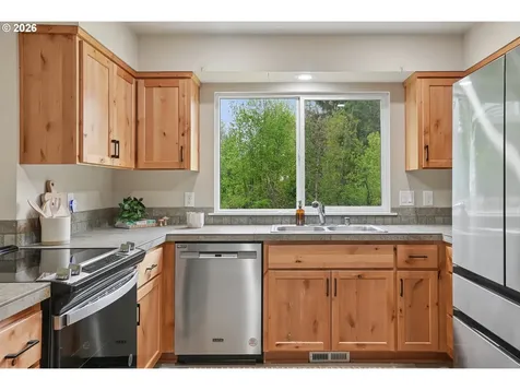 209 NW 72nd Circle Vancouver WA 98665