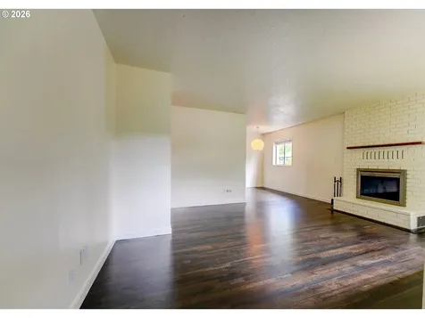124 NE 143rd Avenue Portland OR 97230