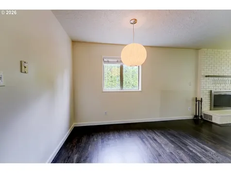 124 NE 143rd Avenue Portland OR 97230