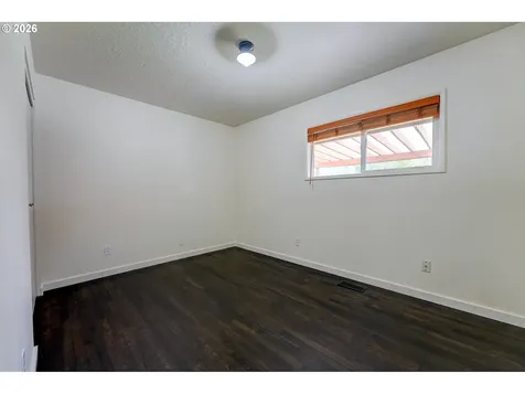 124 NE 143rd Avenue Portland OR 97230