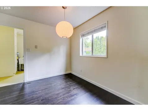 124 NE 143rd Avenue Portland OR 97230