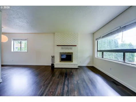 124 NE 143rd Avenue Portland OR 97230