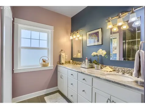 17220 S Radfords View Lane Oregon City OR 97045