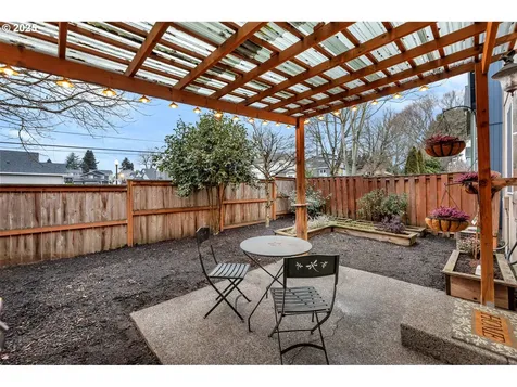 4306 NE 55th Place Vancouver WA 98661
