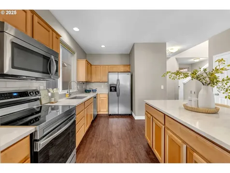 4306 NE 55th Place Vancouver WA 98661