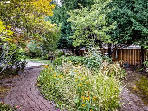 2868 NE Charlois Drive Hillsboro OR 97124
