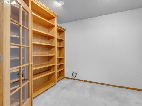 2868 NE Charlois Drive Hillsboro OR 97124