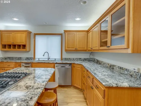 2868 NE Charlois Drive Hillsboro OR 97124