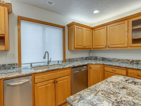 2868 NE Charlois Drive Hillsboro OR 97124