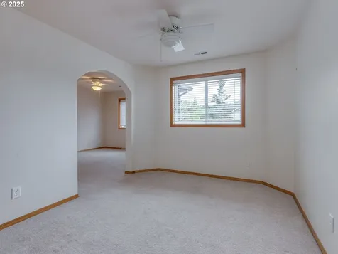 2868 NE Charlois Drive Hillsboro OR 97124