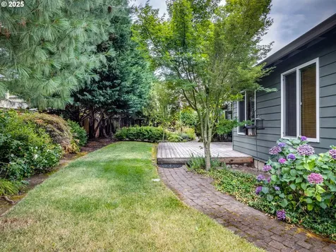 2868 NE Charlois Drive Hillsboro OR 97124