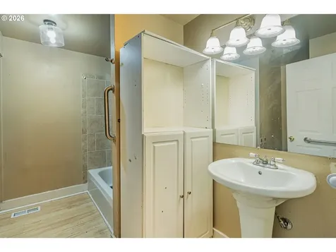 2160 SE 135th Avenue Portland OR 97233
