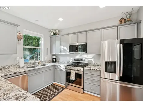 2149 SE Williams Drive Gresham OR 97080