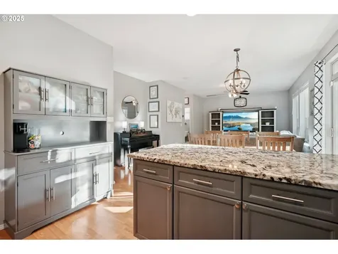 2149 SE Williams Drive Gresham OR 97080