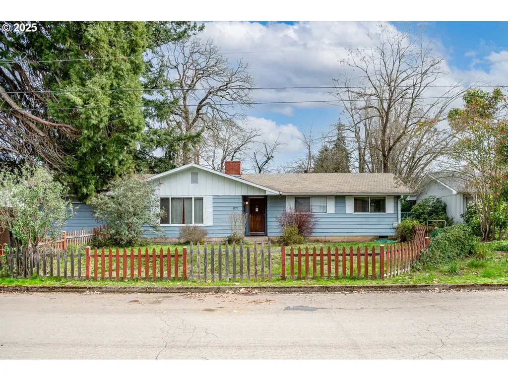 871 Rossmore Street Eugene OR 97404