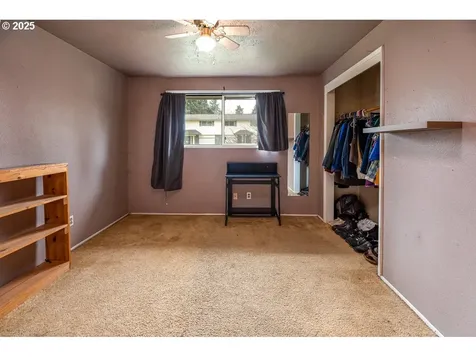 871 Rossmore Street Eugene OR 97404